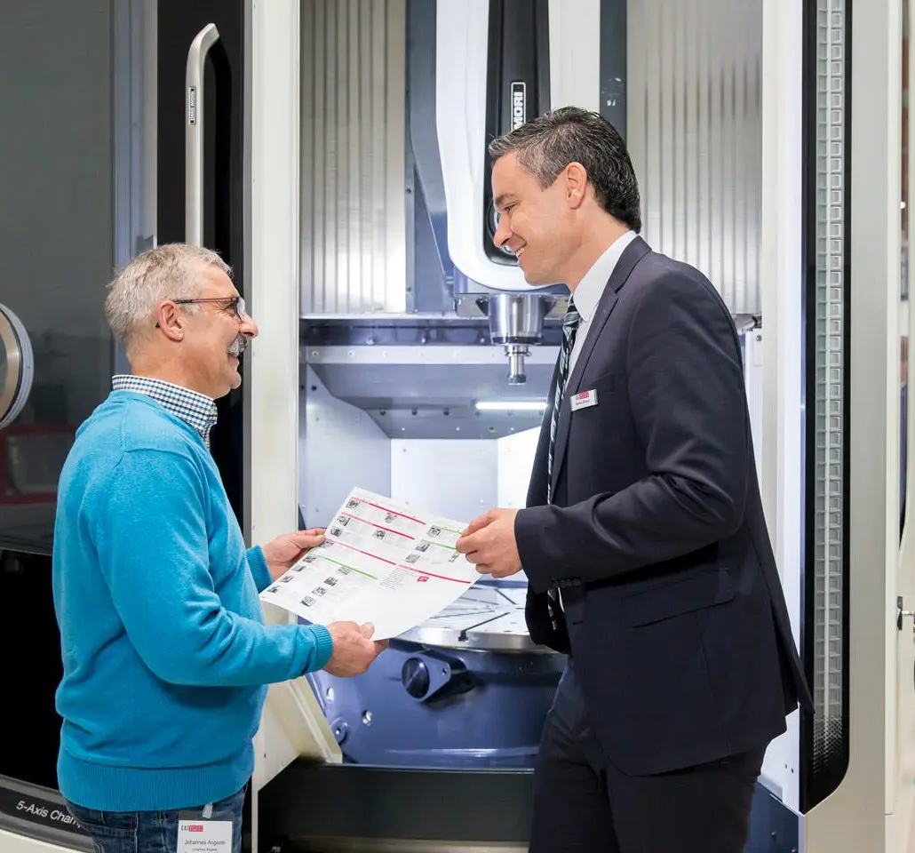 Beratung direkt an der Werkzeugmaschine